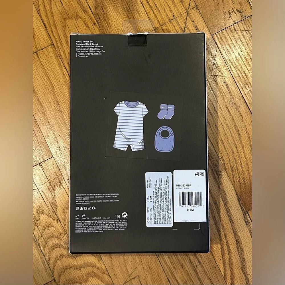 Nike Baby 3-Piece Romper, Bib & Socks Set - Light Blue - Picture 2 of 2